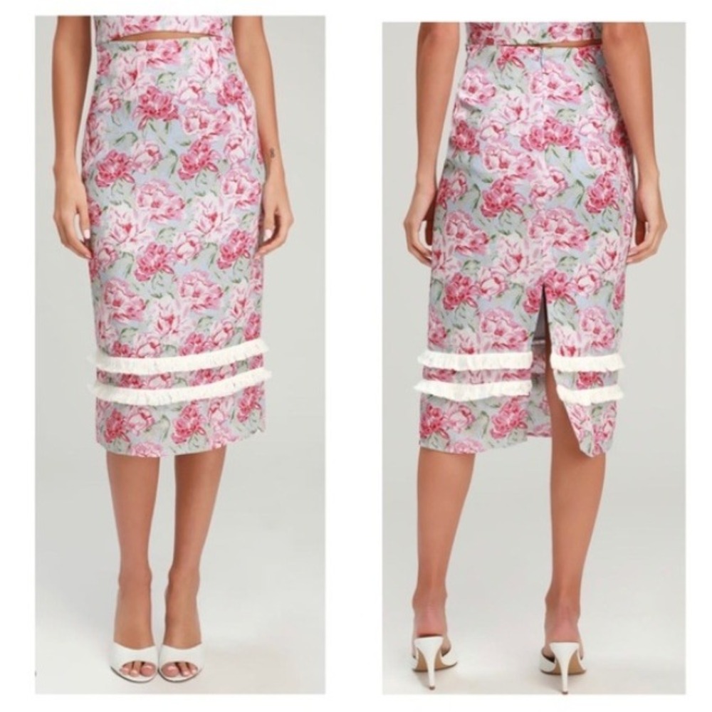 WAYF Tamera Linen Floral Fringe Trim Midi Skirt Back Vent Light Blue Pink XS